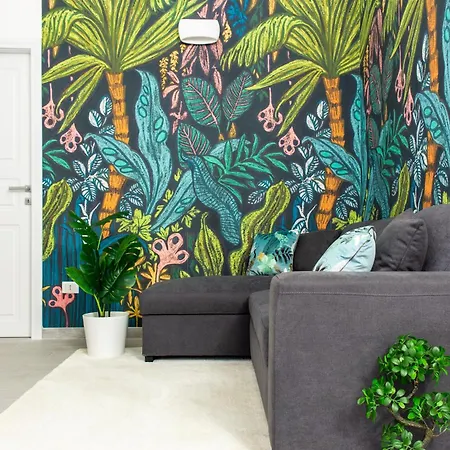 Tropical Boutique N